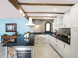 ВИЛЛА С ХАРИЗМОЙ НА ПОБЕРЕЖЬЕ КОСТА ДОРАДА thumbnail 4