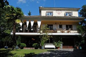 ОЧАРОВАТЕЛЬНАЯ ВИЛЛА НА ПОБЕРЕЖЬЕ МАРЕСМЭ thumbnail 1