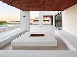 НОВАЯ ВИЛЛА У МОРЯ НА КОСТА БРАВА thumbnail 5