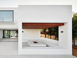 НОВАЯ ВИЛЛА У МОРЯ НА КОСТА БРАВА thumbnail 9