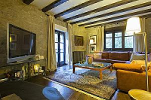 КАМЕННАЯ ВИЛЛА С ХАРИЗМОЙ В ПРЕДПИРЕНЕЯХ thumbnail 5