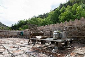 КАМЕННАЯ ВИЛЛА С ХАРИЗМОЙ В ПРЕДПИРЕНЕЯХ thumbnail 41