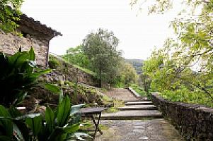 КАМЕННАЯ ВИЛЛА С ХАРИЗМОЙ В ПРЕДПИРЕНЕЯХ thumbnail 49