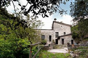 КАМЕННАЯ ВИЛЛА С ХАРИЗМОЙ В ПРЕДПИРЕНЕЯХ thumbnail 65