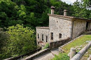 КАМЕННАЯ ВИЛЛА С ХАРИЗМОЙ В ПРЕДПИРЕНЕЯХ thumbnail 66