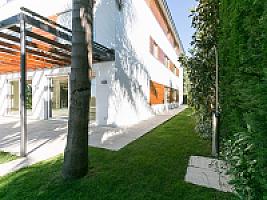 ВИЛЛА С БАССЕЙНОМ В БАРСЕЛОНЕ thumbnail 37