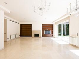 ВИЛЛА С БАССЕЙНОМ В БАРСЕЛОНЕ thumbnail 46