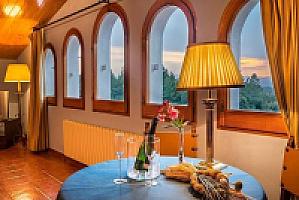 ВИЛЛА С БАССЕЙНОМ ПОД ЖИРОНОЙ thumbnail 23