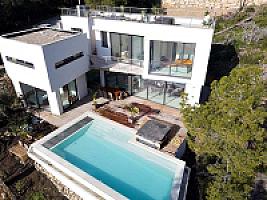 НОВАЯ ВИЛЛА НА ПОБЕРЕЖЬЕ КОСТА БРАВА thumbnail 2