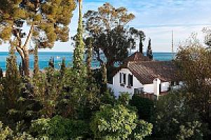 АР-ДЕКО ВИЛЛА У МОРЯ ПОД БАРСЕЛОНОЙ thumbnail 1