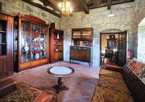 ЗАМОК С УГОДЬЯМИ В ПРЕДПИРЕНЕЯХ thumbnail 9