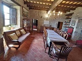 ЗАМОК С УГОДЬЯМИ В ПРЕДПИРЕНЕЯХ thumbnail 11