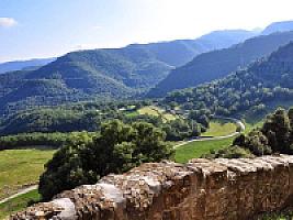 ЗАМОК С УГОДЬЯМИ В ПРЕДПИРЕНЕЯХ thumbnail 50